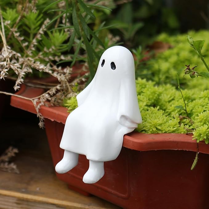 Cute Climbing Ghost Figure Plant Pot Hanger, Halloween Flower Pot Hugger, Resin Tortoise Statue, Funny Pot Huggers for Planters, Garden Fence Balcony Patio Yard (Ghost)