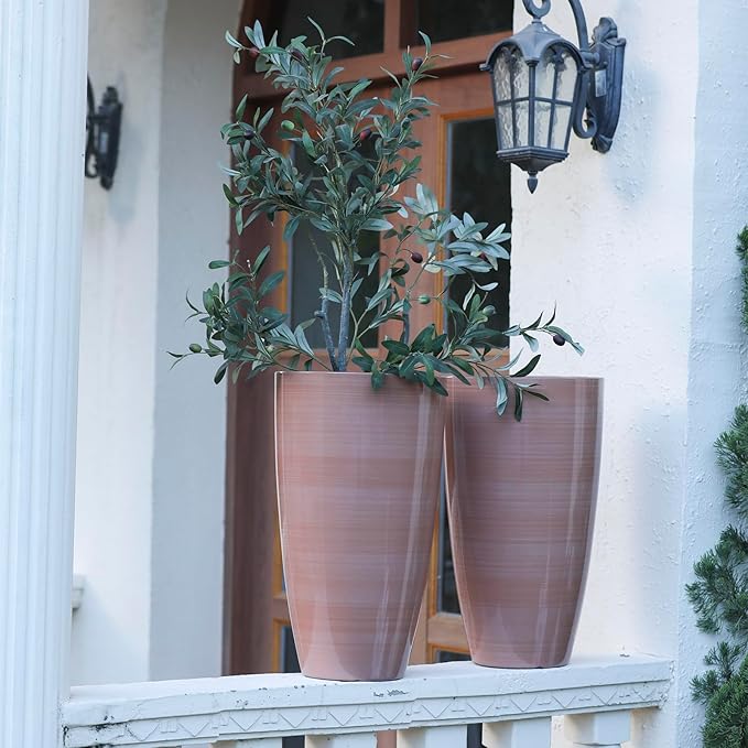 Front Porch Decor Lightweight Large Planter for Indoor Outdoor Terracotta-Look Finish Tall Flower Pot for Porches Terraces Patio Backyard Planter Boxes Sun-Resistant Garden Decor Planters Drainage