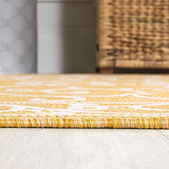 JONATHAN Y Vintage Filigree Indoor Outdoor Round Area Rug 5 Ft Yellow/Cream, Charleston Textured Weave for Backyard, Patio, Porch, Easy-Cleaning, High Traffic, Pet-Friendly, Non-Shedding (SMB106L-5R)