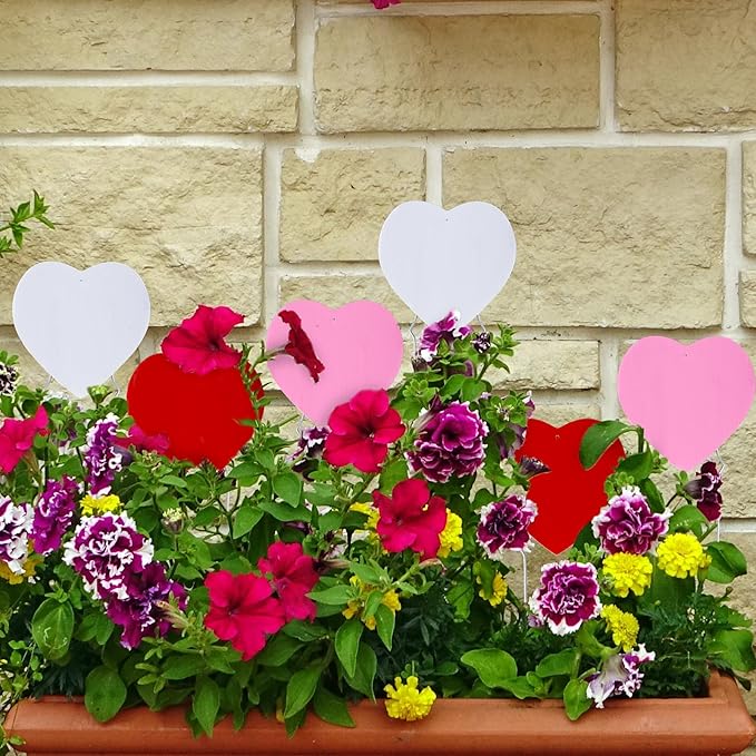 6 Pcs Valentine‘s Day Heart Decorative Planter Stakes Outdoor Decorative Flower Pots Signs with Happy Valentine‘s Day Yard Decorations Anniversary Wedding Supplies