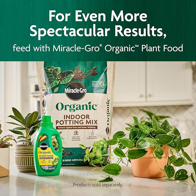 Miracle-GRO Organic Indoor Potting Mix, Protects Against Over and Under Watering, for Indoor Container Plants, Houseplants and Starter Plants, OMRI Listed, 16 qt.