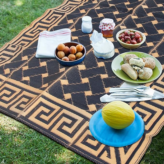 SAND MINE Reversible Mats, Plastic Straw Rug, Modern Area Rug, Large Floor Mat and Rug for Outdoors, RV, Patio, Backyard, Deck, Picnic, Beach, Trailer, Camping (5' x 8', Brown & Black)