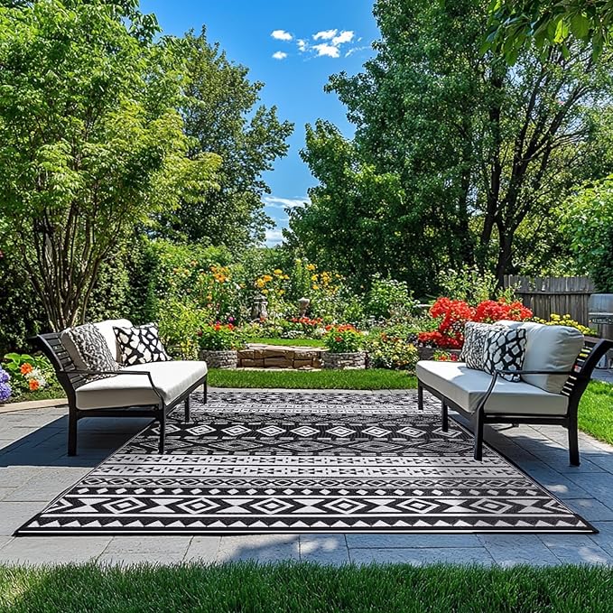 WILDROOTS 8x10 Feet Black and White Plastic Outdoor Rug, Stain Resistant Waterproof Reversible Outdoor Patio Rug, Fade Resistant Camping Rug