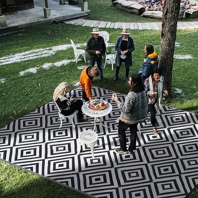 Reversible Mats, Outdoor Patio Rugs, Plastic Straw Rug, Modern Area Rug, Floor Mat for Outdoors, RV, Patio, Backyard, Deck, Picnic, Beach, Trailer, Camping (Diamond Black & White, 9' x 12')