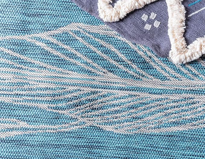 Unique Loom Outdoor Botanical Collection Area Rug - Leaf (2' x 6' 1" Runner, Teal/ Ivory)