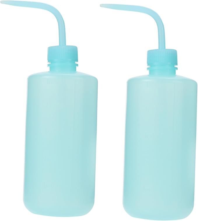 BESPORTBLE 2pcs Portable Squeeze Watering Bottles Nozzle Garden Accessory for Indoor and Outdoor Plant Care Multi-Functional Cleaning and Watering