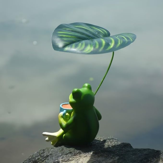 Adorable Animal Garden Statue with Umbrella - Charming Outdoor Decor for Yard, Patio, or Garden (Frog Drink Coffee)