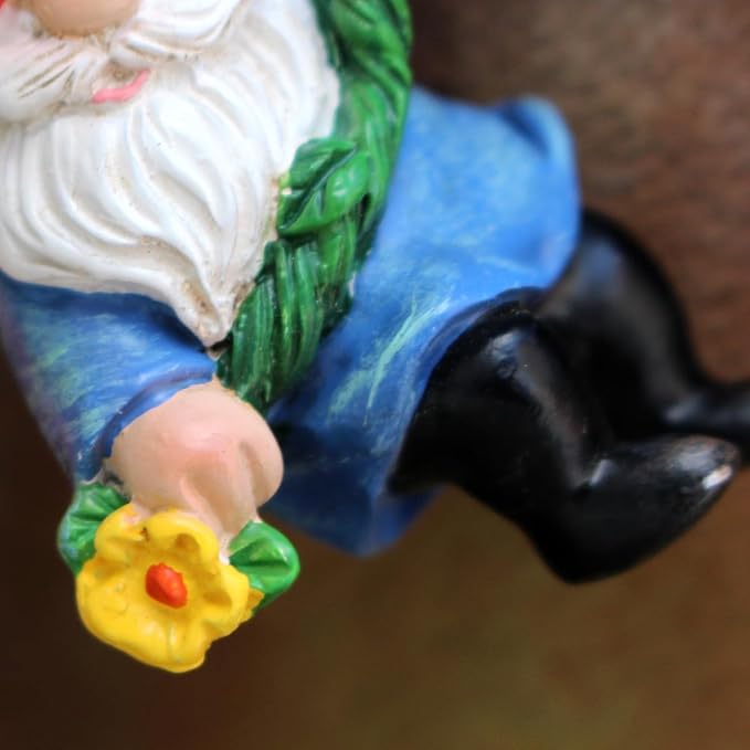 Garden Gnome Pot Climbers Decoration Set, 3 Piece Resin Hanging Figurines, Colorful Climbing Gnomes Statue, Outdoor Decor for Plant Pots, 2.9 Inch Small Garden Gifts