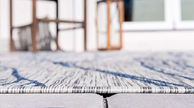 Unique Loom Outdoor Botanical Collection Area Rug - Leaf (6' 1" x 9' Rectangle, Light Gray/ Ivory)