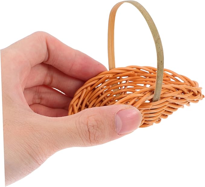 IMIKEYA 4pcs Mini Woven Picnic Baskets for Snack Candy Holder Garden Decor Handwoven Flower Baskets for Dollhouse Accessories