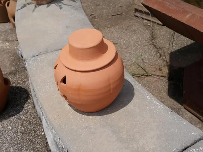 Terracotta Jack-o'-Lantern Pumpkin with Witch Hat – Handmade Clay Halloween Decoration – Rustic Fall Centerpiece – 2-Piece Natural Pumpkin Planter – Indoor Outdoor Autumn Decor