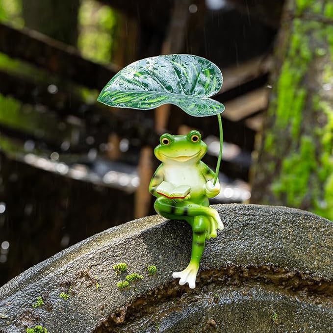 Adorable Animal Garden Statue with Umbrella - Charming Outdoor Decor for Yard, Patio, or Garden (Frog Read a Book)