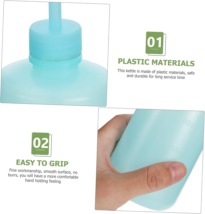 BESPORTBLE 2pcs Portable Squeeze Watering Bottles Nozzle Garden Accessory for Indoor and Outdoor Plant Care Multi-Functional Cleaning and Watering
