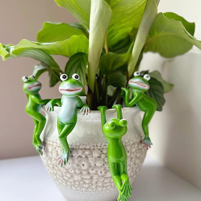 Cute Climbing Frog Figurines Flower Pot Hugger Resin Hanging Frog Sculpture Outdoor Statue Plant Pot Decorations for Home Garden Fence Balcony Patio Lawn Yard Ornaments (Left)