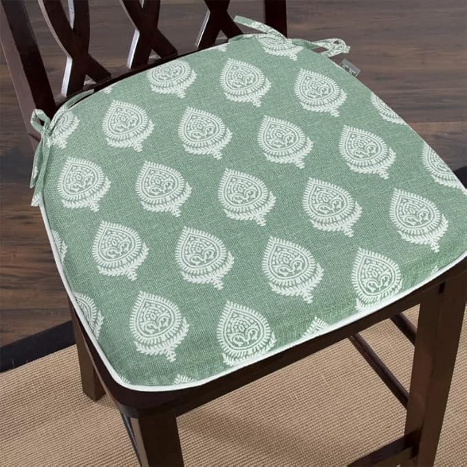 FUNHOME Outdoor Chair Cushions Set of 4, Water-Repellent Patio Seat Cushions D16xW17 Inch, All Weather Patio Chair Pads with Tie for Furniture Garden Home Office Decoration, Fair Green