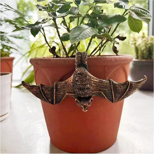 Resin Bat Statue, Bat Flower Pot Decoration, Flower Pot Plant Decoration, Fairy Garden Accessories, for Family or Friends, It Can Make Your Flowerpot More Vibrant