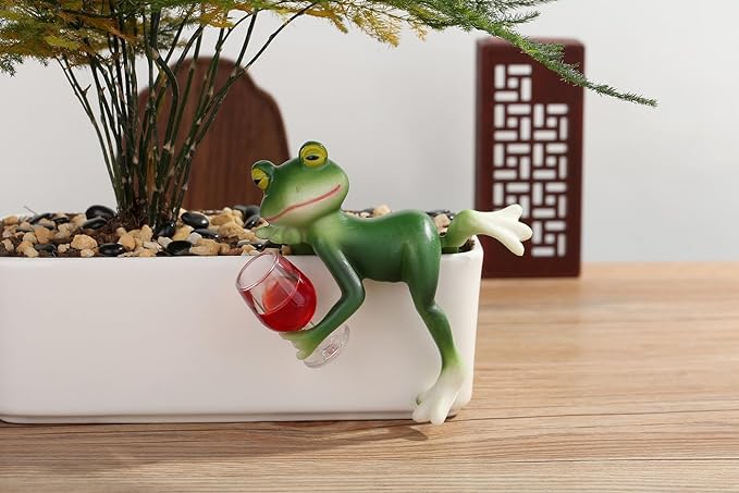 YATOJUZI Frog Decor Miniature Figurines Plant Decorations for Pots Funny Tipsy Frog Garden Decor Gifts for Women Outdoor Statues Planter Hugger for Yard Lawn Ornament(Lying One)