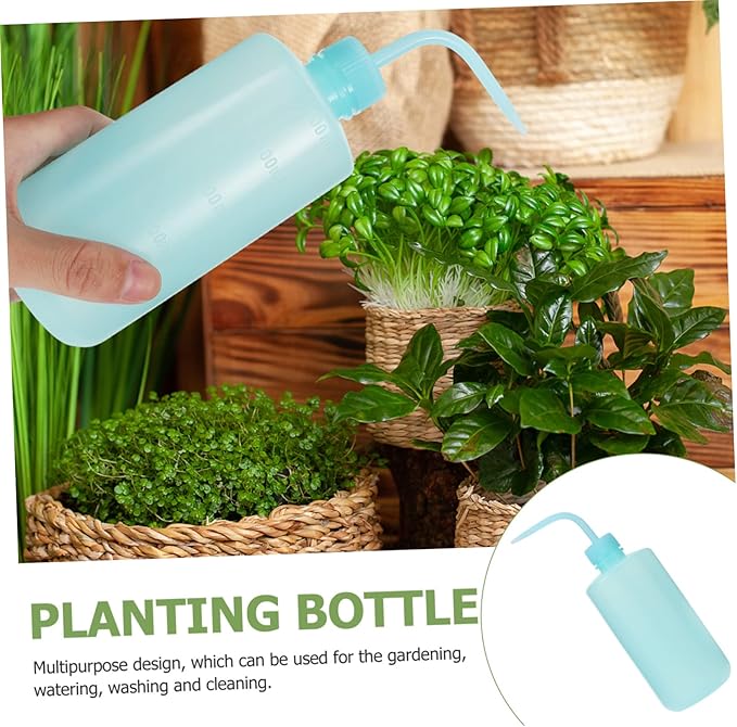 BESPORTBLE 2pcs Portable Squeeze Watering Bottles Nozzle Garden Accessory for Indoor and Outdoor Plant Care Multi-Functional Cleaning and Watering