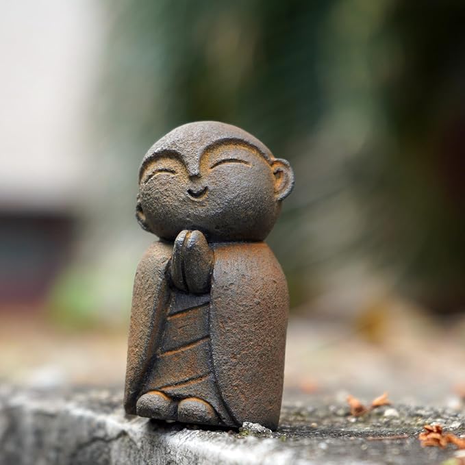 OwMell Japanese Jizo Monk Statue, Buddha Jizo Figurine Memorial Aquarium Statue Ornament - Tilt Smile Iron