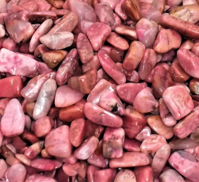 IMALY Rhodonite Tumbled Chips Stone Polished Crushed Healing Crystal Quartz Pieces Irregular Shaped Stones for Home Decorative Stones Vases Plants Succulents 0.5lb