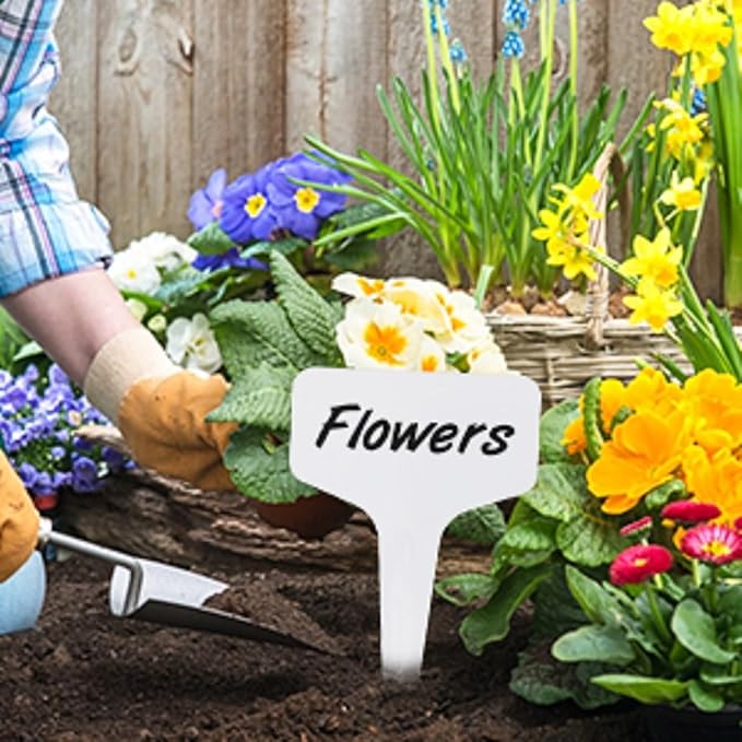 KINGLAKE GARDEN Plant Labels 200PCS 4 Inch Plastic Plant Name Tags Garden Labels Markers T-Type Garden Tags for Indoor Outdoor Plants with Permanent Marking Pen
