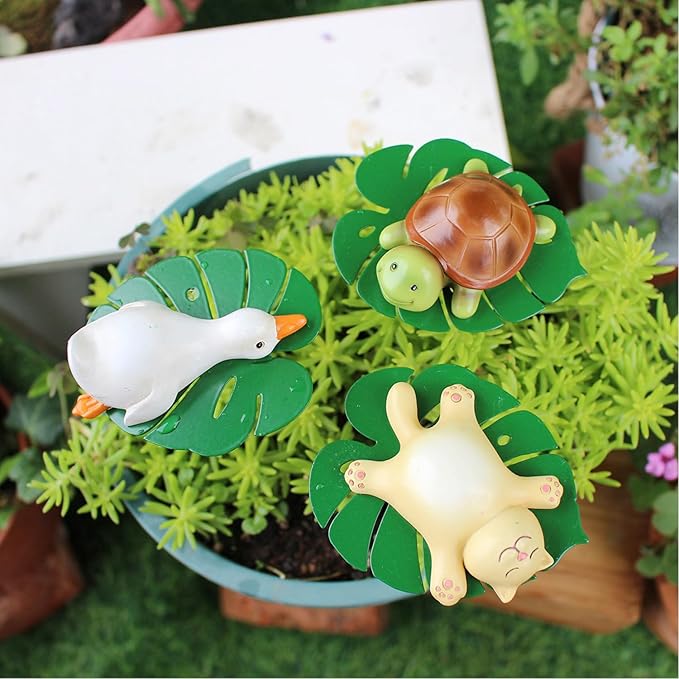 Planter Decorations,Kitten, Duck and Turtle Lying on Leaves Garden Stakes for Flower Pot Indoor and Outdoor Cute Animal Fridge Magnets Decor