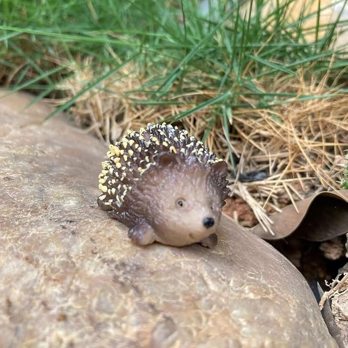 1PCS Miniature Hedgehog Figurines Adorable Garden Statue Decoration Lively Animal Sculpture Hedgehog Ornaments for Home Patio Lawn Outdoor C
