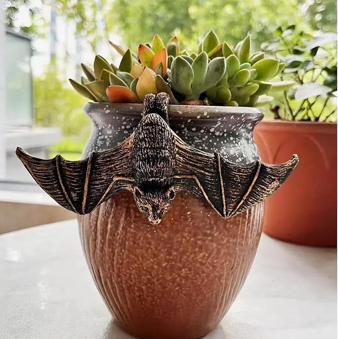 Resin Bat Statue, Bat Flower Pot Decoration, Flower Pot Plant Decoration, Fairy Garden Accessories, for Family or Friends, It Can Make Your Flowerpot More Vibrant