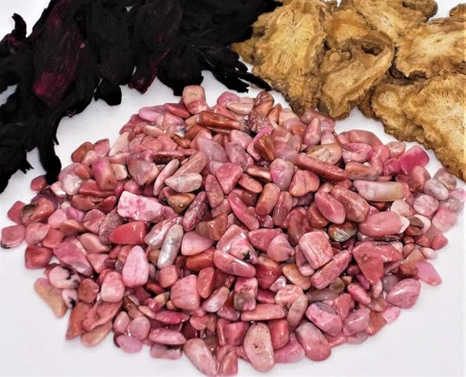 IMALY Rhodonite Tumbled Chips Stone Polished Crushed Healing Crystal Quartz Pieces Irregular Shaped Stones for Home Decorative Stones Vases Plants Succulents 0.5lb