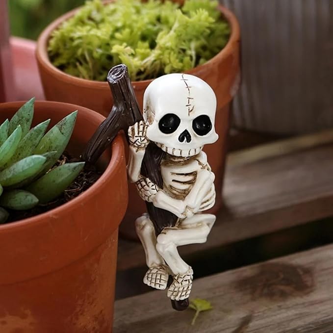OwMell Garden Decor Statue Flower Pot Hugger, Outdoor Figurine Planter Hugger for Flowerpot, Patio, Balcony, Porch, Yard, Lawn Ornament Outdoor Decor Gifts Plant Decoration - Skeleton