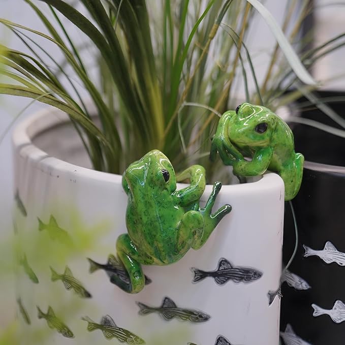 Frog Décor Plant Decorations Pots – Set 2 Cute Resin Fairy Garden Figurine Plant Decorations Cute Resin Fairy Figure Accessories Plant Pot Decorations 5.7 * 4.1 * 3.7 inch