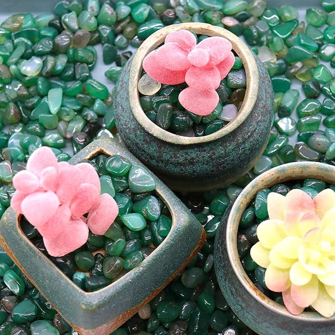 WAYBER Natural Green Agate Pebbles, 1 Lb/460g Decorative Rocks Non-Toxic Crystal Stone Irregular Quartz Gemstone Crushed Pieces Tumbled Stone Chips for Jewelry Making/Home Decoration