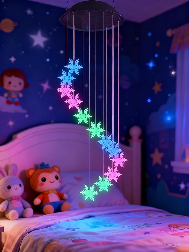 Solar Powered Snowflake Wind Chimes, Color Changing LED Outdoor Decorative Lights, Garden Patio Holiday Hanging Decoration