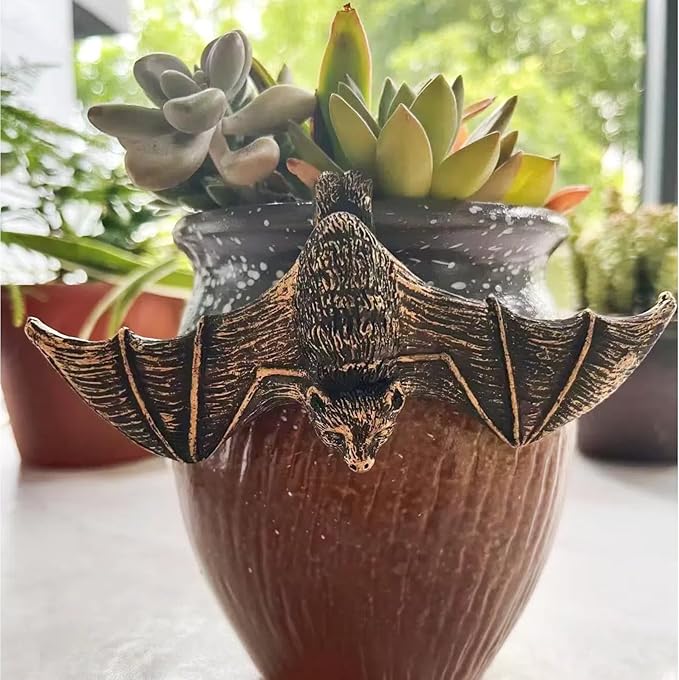 Resin Bat Statue, Bat Flower Pot Decoration, Flower Pot Plant Decoration, Fairy Garden Accessories, for Family or Friends, It Can Make Your Flowerpot More Vibrant