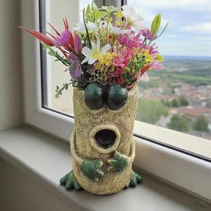 Big and Small Eye Frog Planter - Fun Succulent Planter for Indoor and Outdoor Tabletop Decorations, Wacky Frogs, Christmas/Birthday Fun Gift. (Frog C)