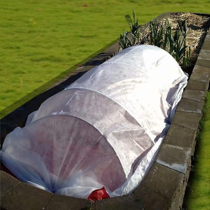 Agfabric Plant Cover for Freeze Protection 0.55oz 7'x10' Floating Row Cover for Winter Cold Weather Protection Season Extension,White