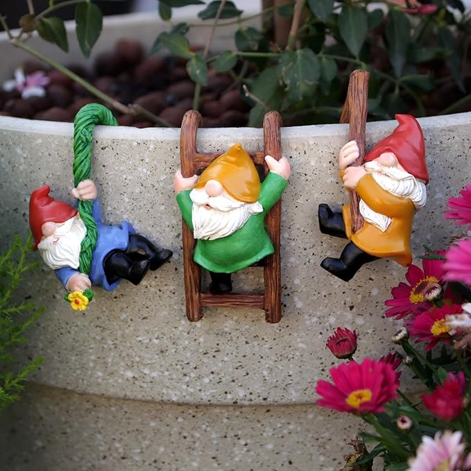 Garden Gnome Pot Climbers Decoration Set, 3 Piece Resin Hanging Figurines, Colorful Climbing Gnomes Statue, Outdoor Decor for Plant Pots, 2.9 Inch Small Garden Gifts
