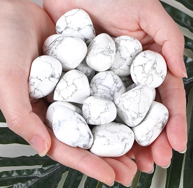 DUQGUHO White Turquoise Crystals Bulk Natural Irregular Polished Stones Tumbled Crystals Gemstone Rocks for Beginners Gift 200g