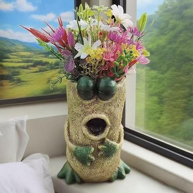 Big and Small Eye Frog Planter - Fun Succulent Planter for Indoor and Outdoor Tabletop Decorations, Wacky Frogs, Christmas/Birthday Fun Gift. (Frog C)