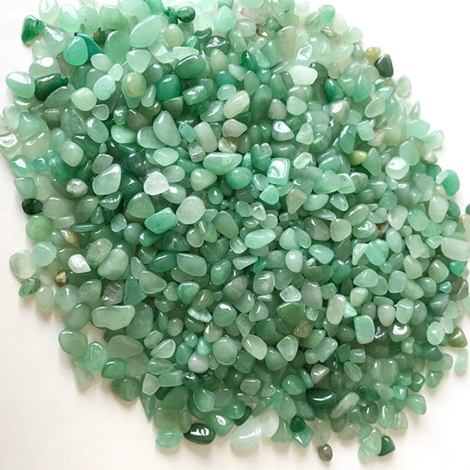 IMALY Green Aventurine Tumbled Chips Stone Polished Crushed Healing Crystal Quartz Pieces Irregular Shaped Stones for Home Decorative Stones Vases Plants Succulents 0.5lb