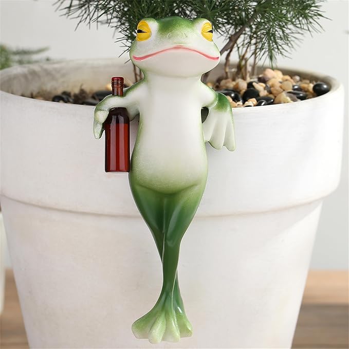 YATOJUZI Frog Decor Miniature Figurines Plant Decorations for Pots Funny Tipsy Frog Garden Decor Gifts for Women Outdoor Statues Planter Hugger for Yard Lawn Ornament(Lean on)