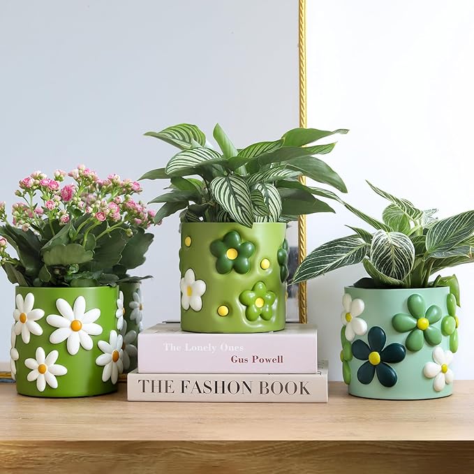 GUGUGO Cute Daisy Flower Pot, Decorative Plant Pots with Drainage Holes, Funny Unique Planters for Indoor Plants, Colorful Succulent Gardening Pot for Plants, Boho Modern Home Décor (Green, 5 Inch)