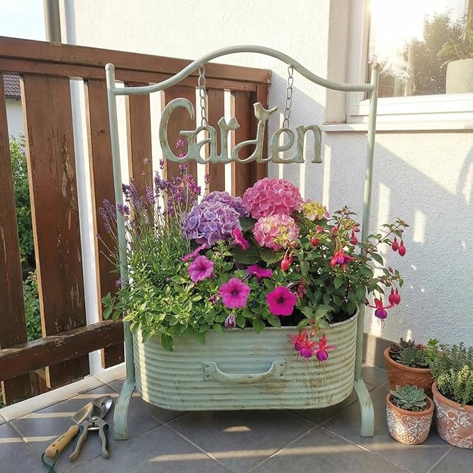 Vintage Metal Planter, Farmhouse Distressed Decorative Outdoor Garden Flower Pot,Farmhouse Plants Holder Succulents Tubs for Garden Patio Yard Outdoor Decor (Green)