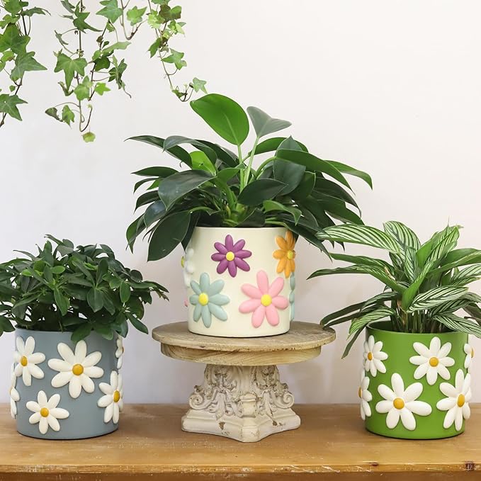 GUGUGO Cute Daisy Flower Pot, Decorative Plant Pots with Drainage Holes, Funny Unique Planters for Indoor Plants, Colorful Succulent Gardening Pot for Boho Modern Home Décor (Blue, 5 Inch)