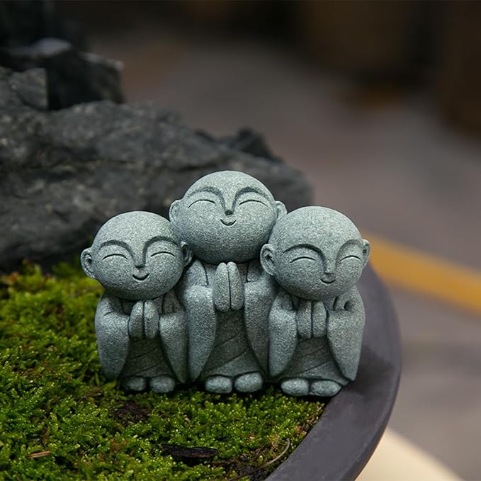 OwMell Japanese Jizo Monk Statue, Buddha Jizo Figurine Memorial Aquarium Statue Ornament - Smiling