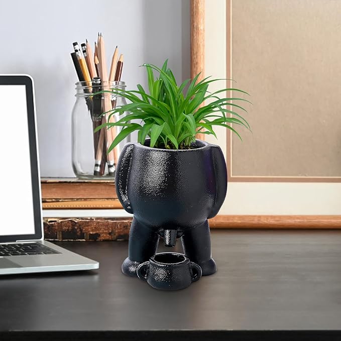 Ceramic Funny Plant Pots Piss Pot Planter Novelty Gift Tabletop Peeing Planters Small Flower Pots Vase with Drainage Hole for Plants Flowers Home Office Garden Decor, Black