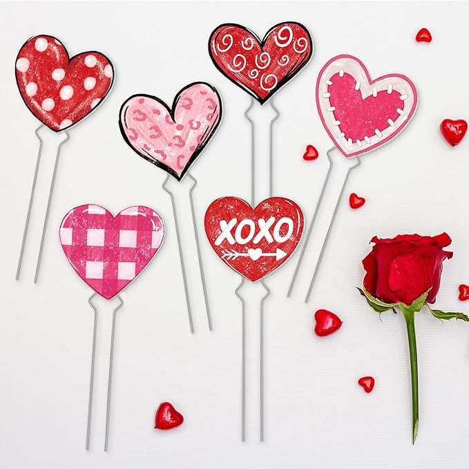 6 Pcs Valentine's Day Heart Planter Stake Hollow Heart Garden Metal Stake Sign Corrugated Plastic Valentine's Day Outdoor Decor for Indoor Outdoor Patio Plant Pot, Flower Bed (Novelty Style)