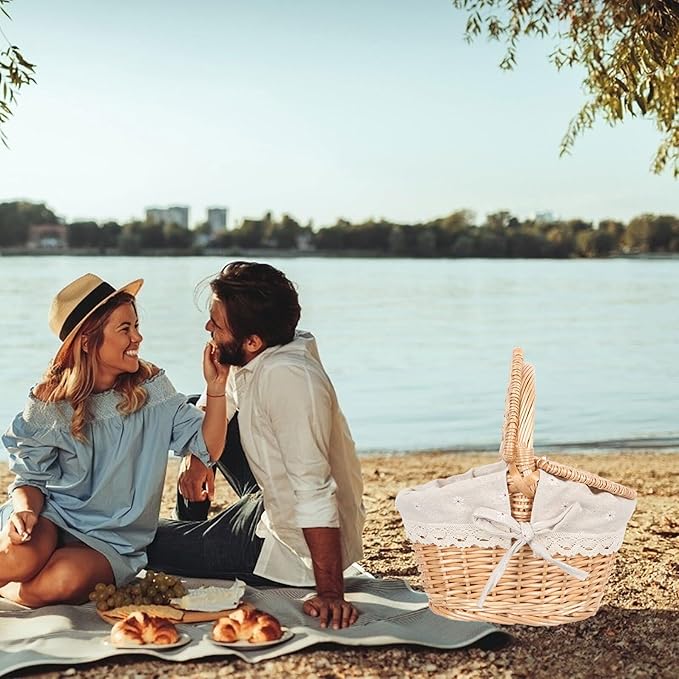 Sosoport Woven Rattan Picnic Basket with Lid and Handle, 1pcs Tote Storage Basket for Fruit and Vegetable Holder, Rustic Outdoor Picnic Accessory for Home and Garden