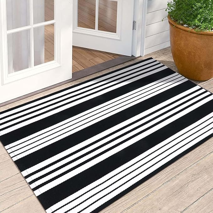 OJIA Front Door Mats Outdoor 27.5x43 Inches, Black and White Outdoor Rugs Cotton Woven Front Door Rug Machine Washable Layered Doormats for Porch/Farmhouse/Kitchen/Entryway/Patio Decor