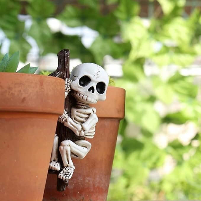 OwMell Garden Decor Statue Flower Pot Hugger, Outdoor Figurine Planter Hugger for Flowerpot, Patio, Balcony, Porch, Yard, Lawn Ornament Outdoor Decor Gifts Plant Decoration - Skeleton